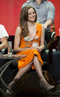Danielle Panabaker feet photo thumbnail