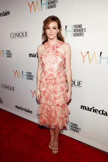 Danielle Panabaker feet photo thumbnail