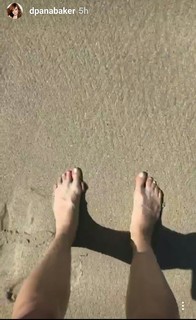 Danielle Panabaker feet photo thumbnail