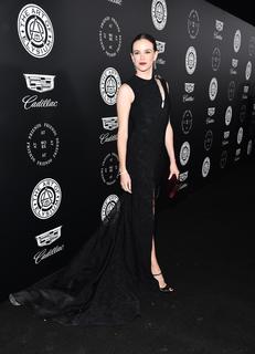 Danielle Panabaker feet photo thumbnail