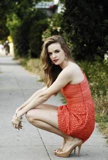 Danielle Panabaker feet photo thumbnail