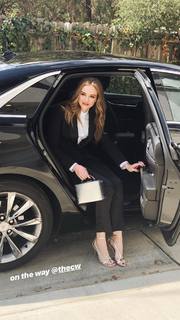 Danielle Panabaker feet photo thumbnail