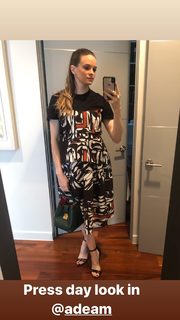 Danielle Panabaker feet photo thumbnail