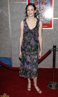 Danielle Panabaker feet photo thumbnail