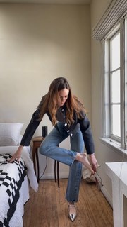 Danielle Panabaker feet photo thumbnail