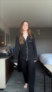 Danielle Panabaker feet photo thumbnail