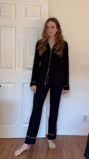 Danielle Panabaker feet photo thumbnail