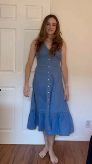 Danielle Panabaker feet photo thumbnail