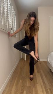 Danielle Panabaker feet photo thumbnail