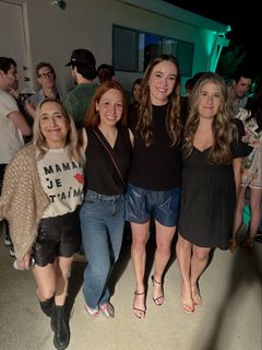 Danielle Panabaker feet photo thumbnail