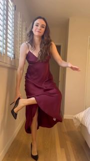 Danielle Panabaker feet photo thumbnail