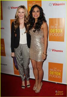 Danielle Panabaker feet photo thumbnail