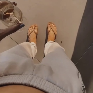 Danielle Peazer feet photo 10