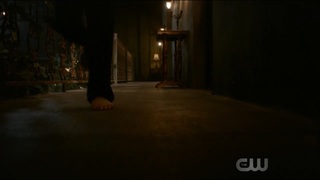 Danielle Rose Russell feet photo thumbnail