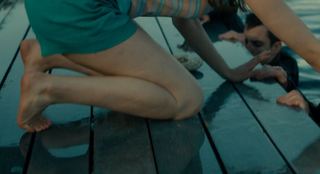 Danielle Rose Russell feet photo thumbnail