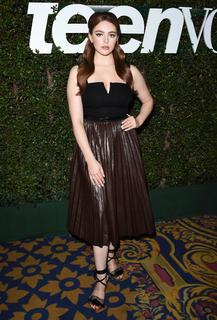 Danielle Rose Russell feet photo thumbnail