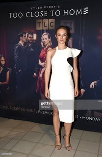 Danielle Savre feet photo thumbnail
