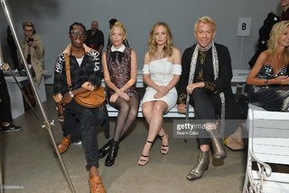 Danielle Savre feet photo thumbnail