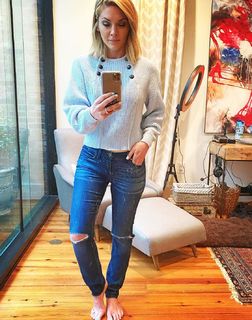 Danielle Trotta feet photo 5