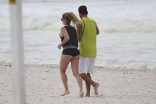 Danielle Winits feet photo 14