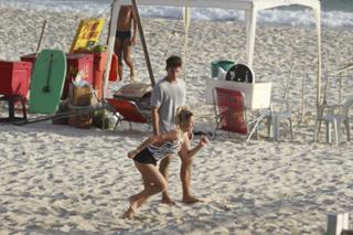 Danielle Winits feet photo 12