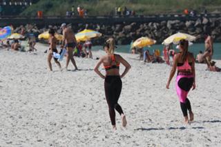 Danielle Winits feet photo 9