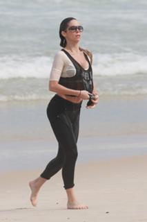 Danielle Winits feet photo 5