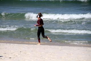 Danielle Winits feet photo 12