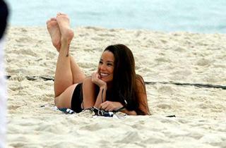 Danielle Winits feet photo 5