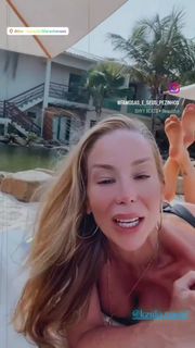Danielle Winits feet photo 1