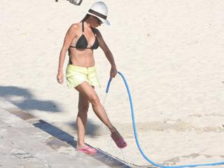 Danielle Winits feet photo 19