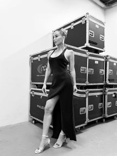 Danielle Winits feet photo 13