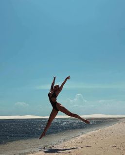 Danielle Winits feet photo 7