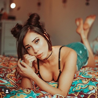 Danik Michell feet photo 11