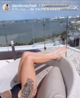 Danik Michell feet photo 11
