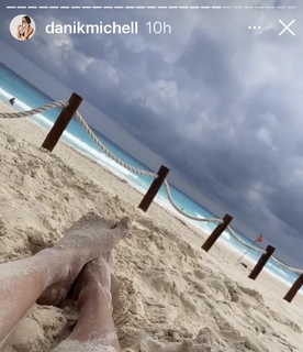 Danik Michell feet photo 10