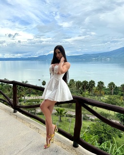 Danik Michell feet photo 4