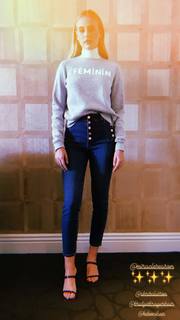 Danika Yarosh feet photo thumbnail