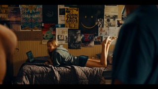 Danika Yarosh feet photo thumbnail