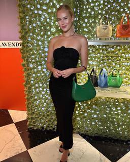 Danika Yarosh feet photo thumbnail