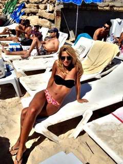 Danit Greenberg feet photo thumbnail