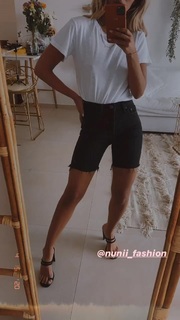 Danit Greenberg feet photo thumbnail