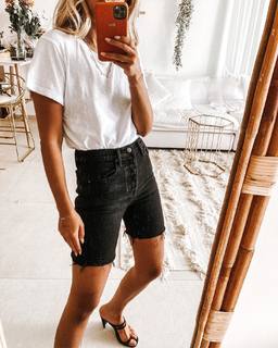 Danit Greenberg feet photo thumbnail