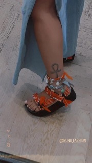 Danit Greenberg feet photo thumbnail