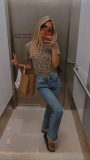 Danit Greenberg feet photo thumbnail