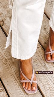 Danit Greenberg feet photo thumbnail