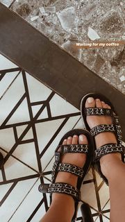 Danit Greenberg feet photo thumbnail