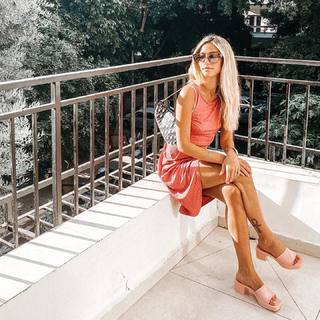 Danit Greenberg feet photo thumbnail