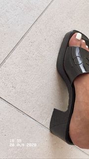 Danit Greenberg feet photo thumbnail