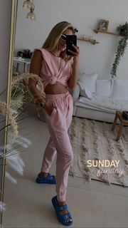 Danit Greenberg feet photo thumbnail